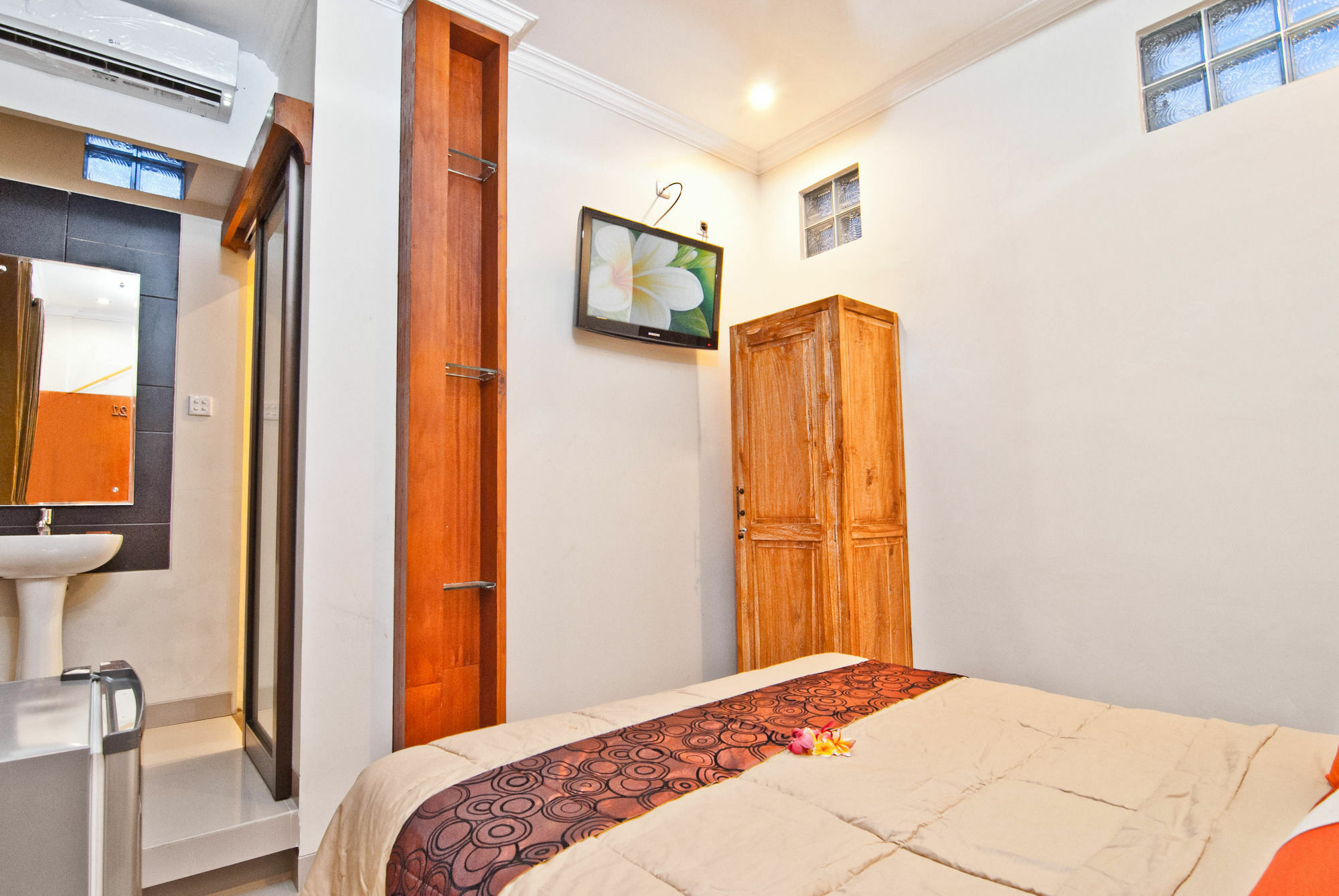 Kuta Ecostay Екстер'єр фото